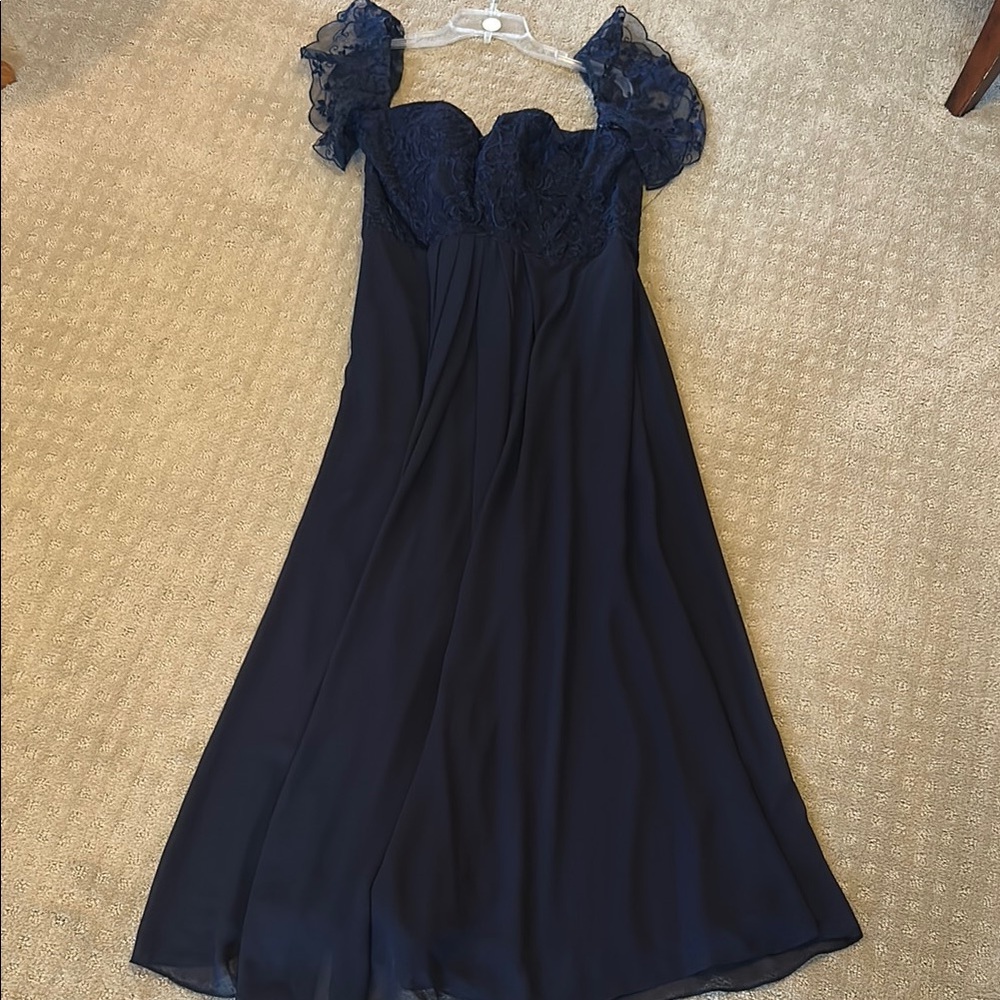 Chic Navy Lace Off-Shoulder Dress